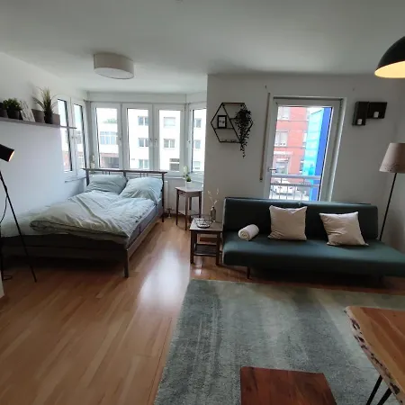 Zen - Good Traffic Connection - Bright *